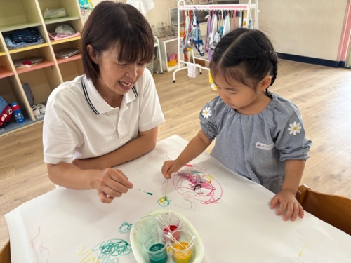 絵の具、おもしろいね！